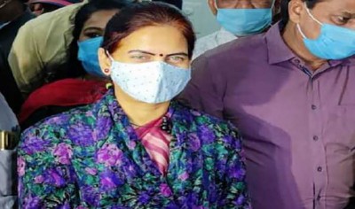 MoS Dr Bharati Pawar tests COVID-19 positive