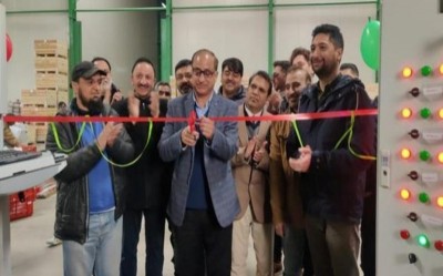 Jammu and Kashmir: DG Horticulture visits Lassipora, inaugurates grading lines