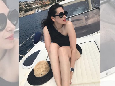 Karisma Kapoor shares throwback image about spending her 'holidaze'
