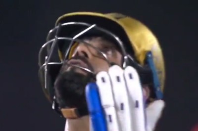 What else do you want me to do? Virat Kohli cries out looking up at the sky in PBKS match