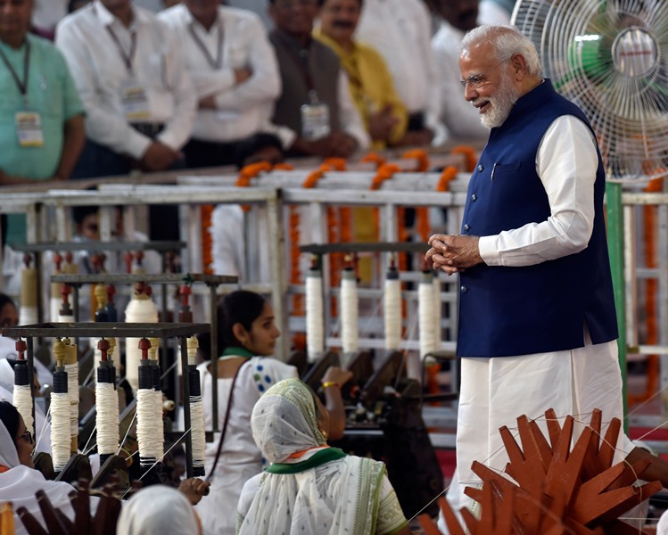 PM Modi at Khadi Utsav in Ahmedabad