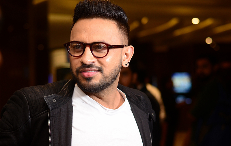 Premiere of Mimi Chakraborty, Arjun Chakrabarty starrer Khela Jawkhon