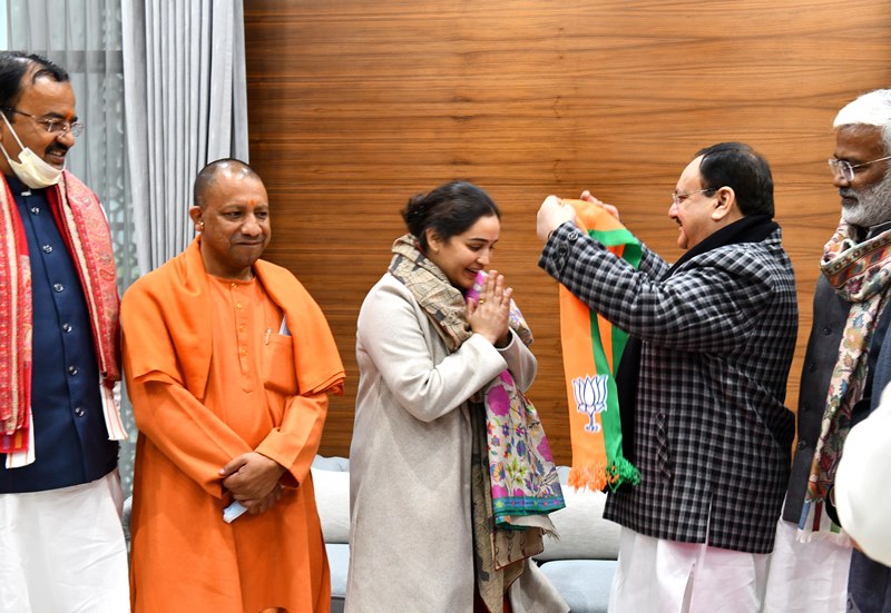 Mulayam Singh Yadav’s daughter-in-law Aparna joins BJP