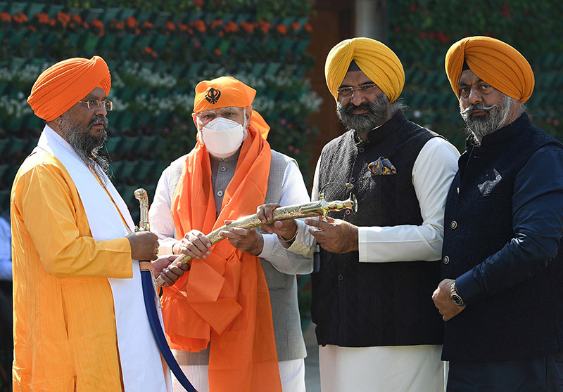 PM Modi hosts Sikh leaders ahead of Punjab polls
