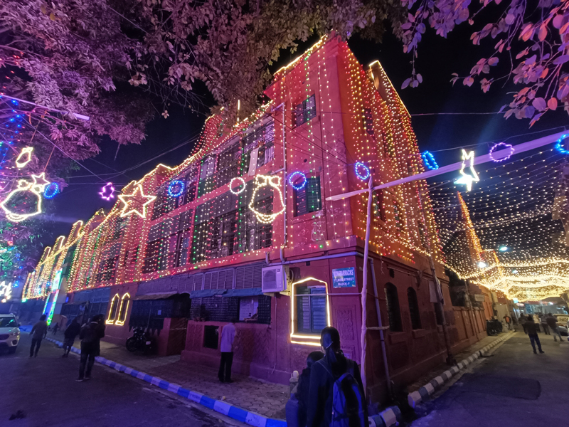 In Images: Kolkata soaks in Christmas spirit