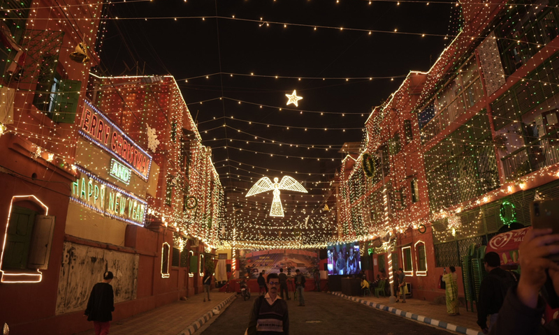In Images: Kolkata soaks in Christmas spirit
