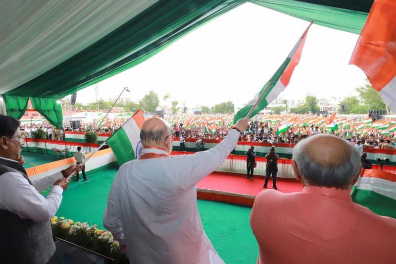 Amit Shah flags off Tiranga Yatra