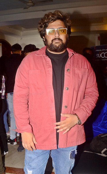 In Images: Premiere of Dev's 'Pradhan' in Kolkata