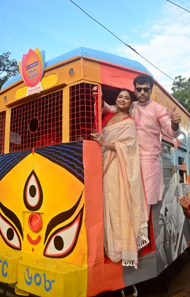 Actors Abir Chatterjee, Sohini Sarkar join Asian Paints’ tribute to Bengal's heritage ahead of Durga Puja