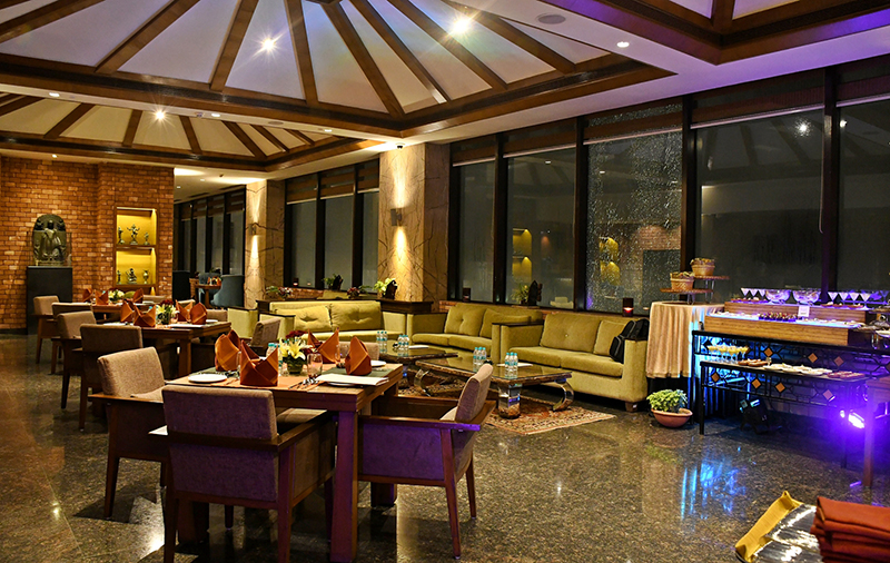 Firhad Hakim, Indranil Sen inaugurate The Legacy Lounge in Kolkata's The Lalit Great Eastern