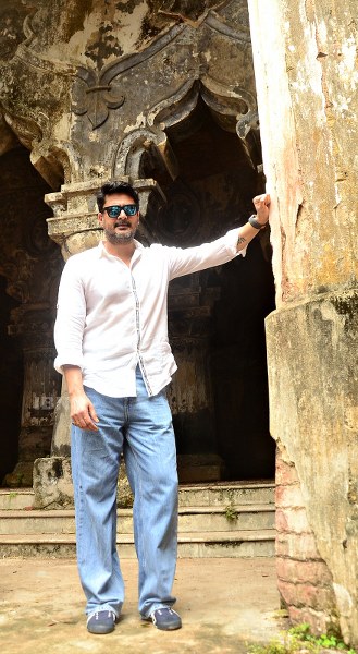 In Images: Logo launch of Srijit Mukherji's next film 'Dawshom Awbotaar'