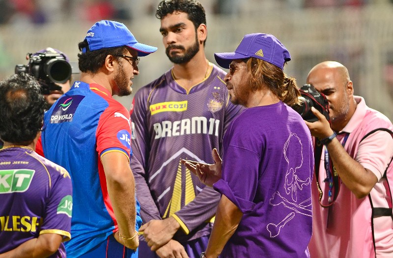 Shah Rukh Khan, son AbRam take victory lap post KKR's win at Eden Gardens