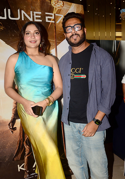 Prosenjit Chatterjee, Dev, Jeet, others at Ajogyo's special screening