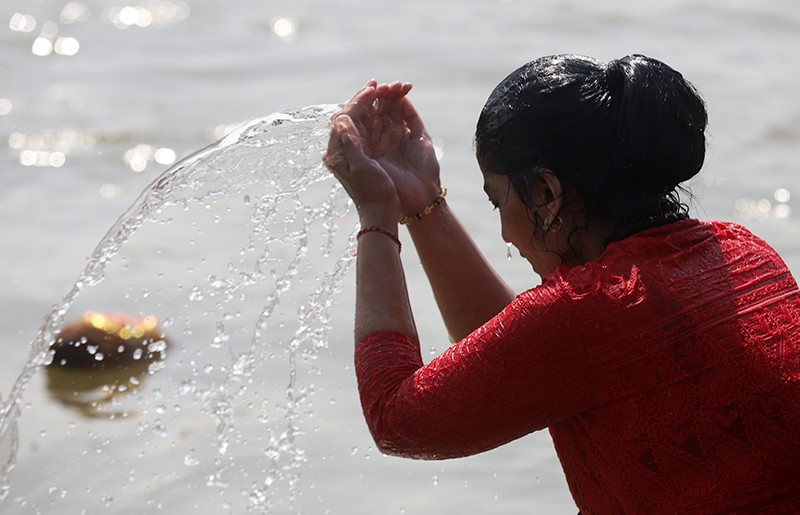 Glimpses of the final snan of Maha Kumbh