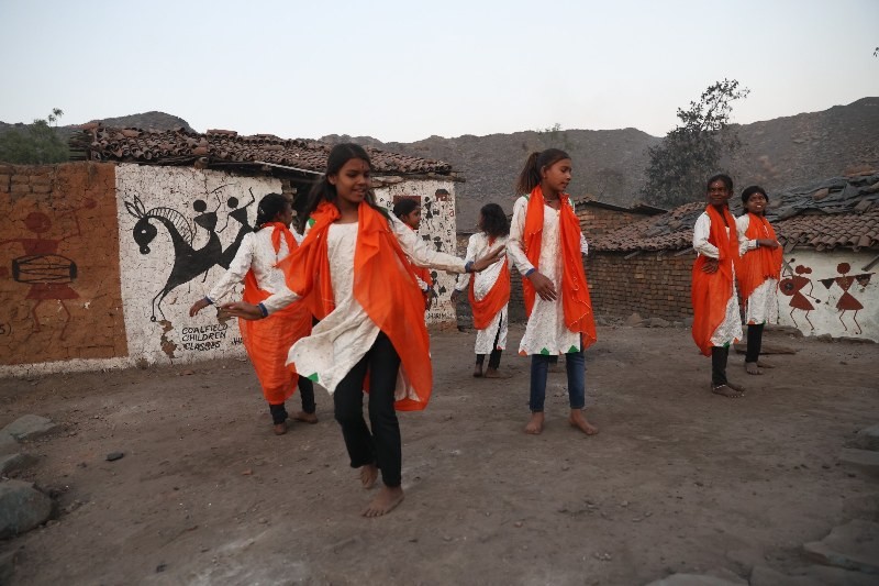 Diamonds In Dust: Girl scavengers of Indian coal mine paint hope ahead of Women’s Day