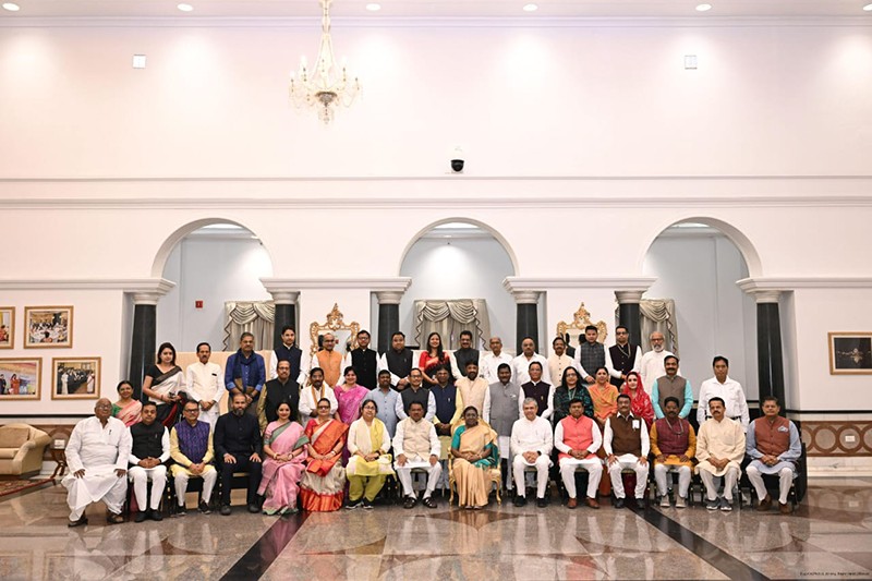 In Images: President Droupadi Murmu hosts breakfast of Parliament