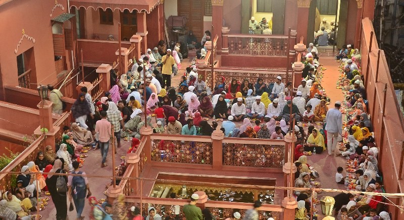 In image: Kolkata celebrates Ramadan in Zakaria Street