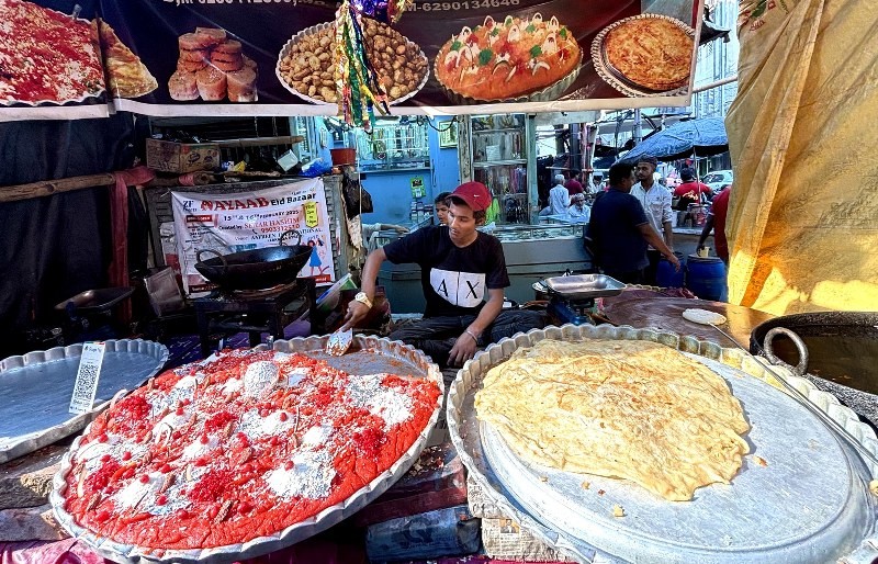In image: Kolkata celebrates Ramadan in Zakaria Street