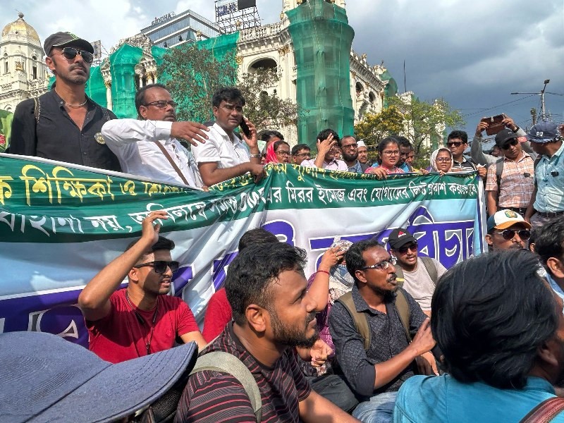 Jobless teachers demonstrate across Kolkata