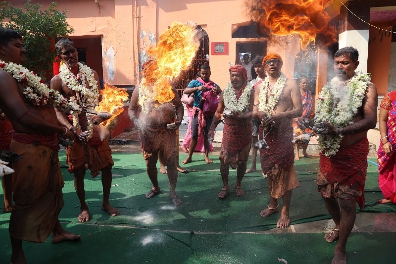 In Images: Gajan Festival In Bengal