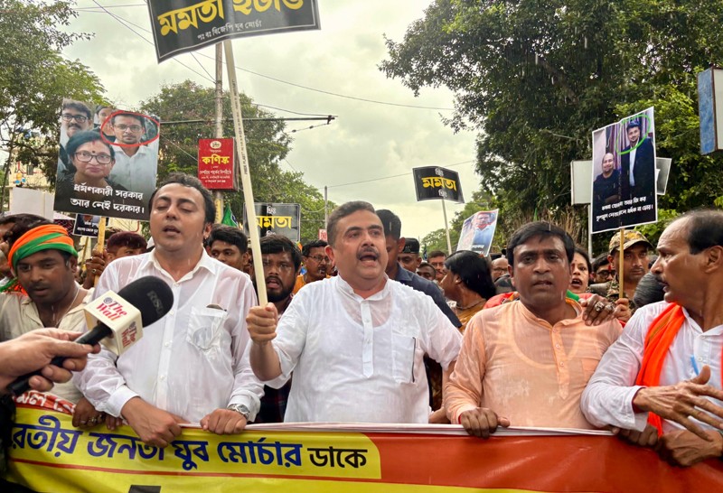 In Images: BJP organises march to law college to protest gangrape on campus