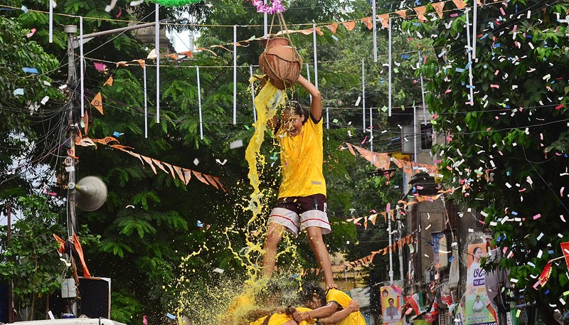 In Images: Kolkata celebrates Krishna Janmashtami with Dahi Handi festival