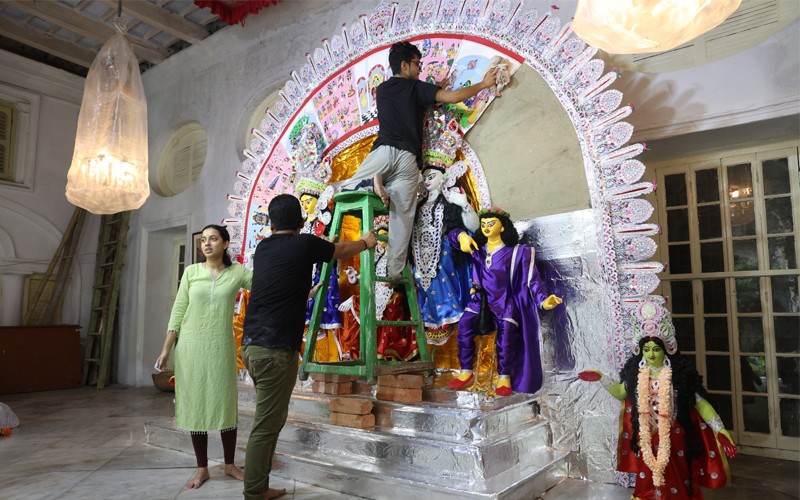 In Images: Kolkata's 260-Year-Old Baishnab Das Mullick Bari prepares for Durga Puja