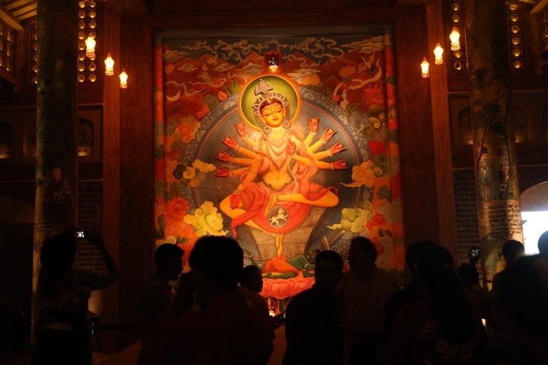In Images: Glimpses of Durga Puja across Kolkata