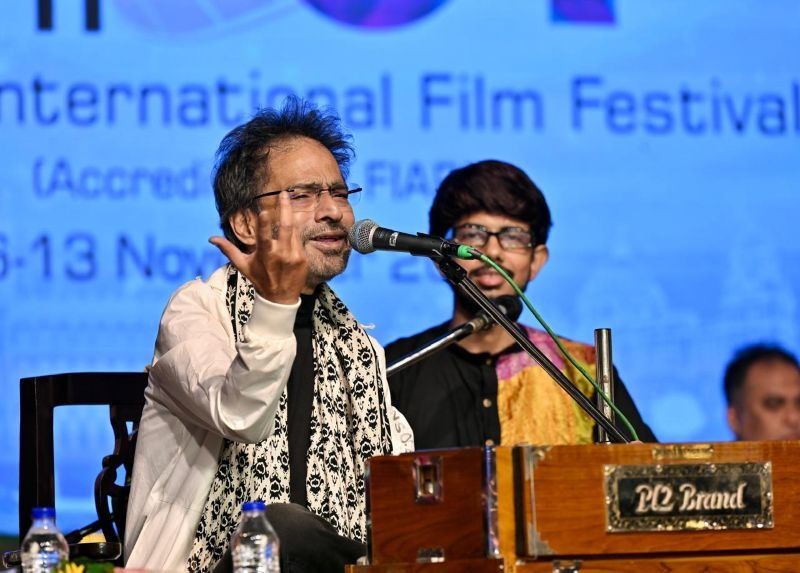 In Images: Prosenjit, Parambrata at 31st KIFF; Nachiketa performs