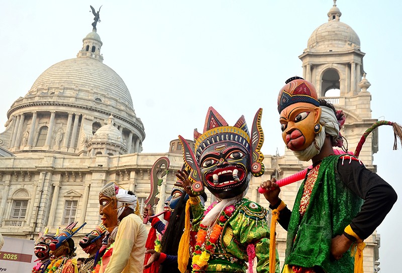 Gomira Mask Dance Lights Up World Heritage Week at Victoria Memorial