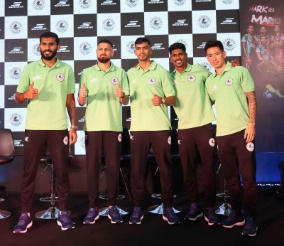 Skechers hosts meet-and-greet event with Mohun Bagan Super Giant players in Kolkata mall