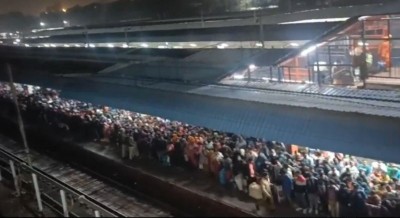 15 killed in stampede at New Delhi Railway Station amid spiralling Maha Kumbh rush