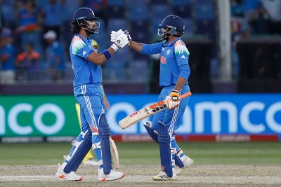 India defeat Australia by 4 wickets to book a spot in Champions Trophy finals