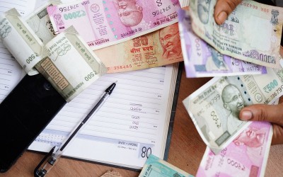 Man struggling financially kept ₹1.66 lakh after bank teller’s mistake, calls it his ‘personal bailout’