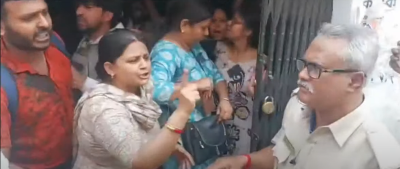 Bengal job losers launch massive state-wide protests snubbing Mamata's voluntary service appeal