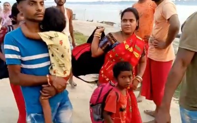 Hindus flee homes to escape Murshidabad violence in Bengal claiming 3 lives