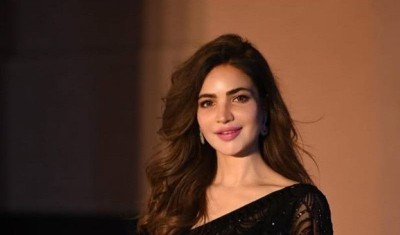 Decomposed body of Pakistani actress recovered from Karachi flat