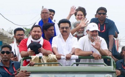 MK Stalin joins Rahul Gandhi's Bihar rally, BJP dares DMK chief to repeat 'insulting remarks against Biharis'