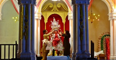 Darjipara Mitra Bari Gears Up for Its Centuries-Old Jagadhatri Puja in Kolkata