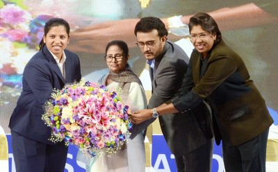 In Images: From cheers to honours — Kolkata hails World Cup hero Richa Ghosh at Eden Gardens