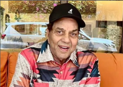 My father is stable, recovering: Esha Deol refutes Dharmendra's death rumours