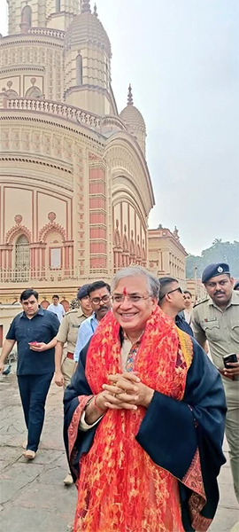 In Images: CEC Gyanesh Kumar offers prayers at Dakshineswar Temple in Kolkata