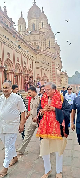 In Images: CEC Gyanesh Kumar offers prayers at Dakshineswar Temple in Kolkata