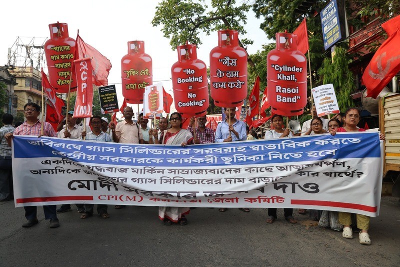 In Images: CPI-M supporters protest in Kolkata over LPG price hikes