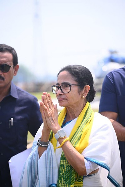 In Images: Bengal CM Mamata Banerjee addresses public rally in Moynaguri