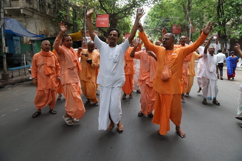 In Images: Hindu monks queue up to vote in Kolkata’s high-stakes final phase