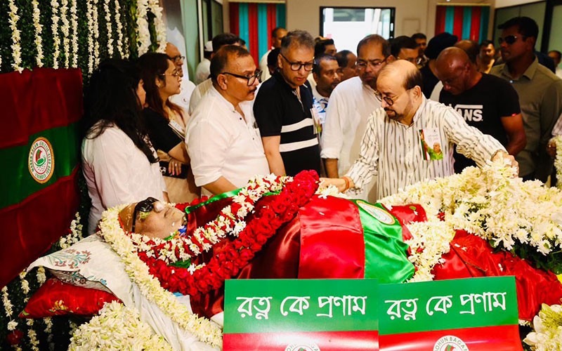 Bengal CM Suvendu Adhikari pays tributes to Mohun Bagan stalwart Tutu Bose