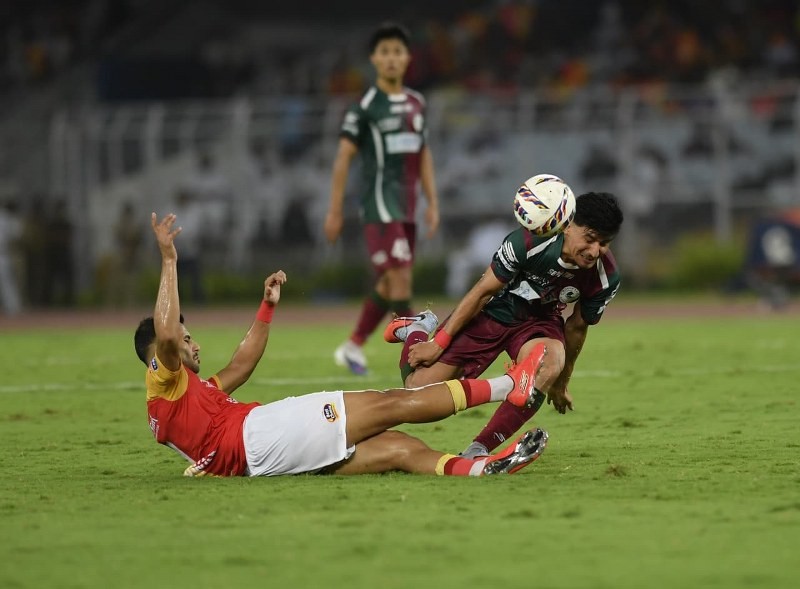 In Images: Kolkata witnesses electrifying Mohun Bagan-East Bagan derby