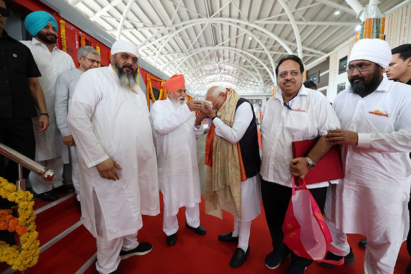 In Images: PM Modi interacts with passengers and children at Jalandhar Cantt Station in Punjab