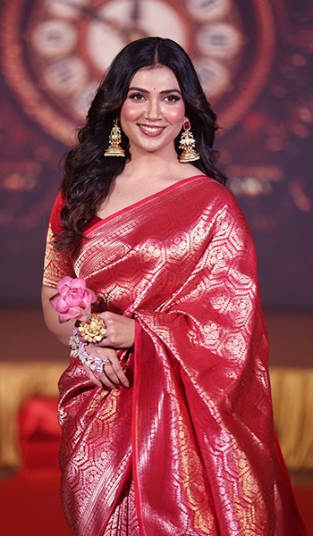 From handwoven sarees to corporate chic, Sanskriti unveils its latest collections in Kolkata